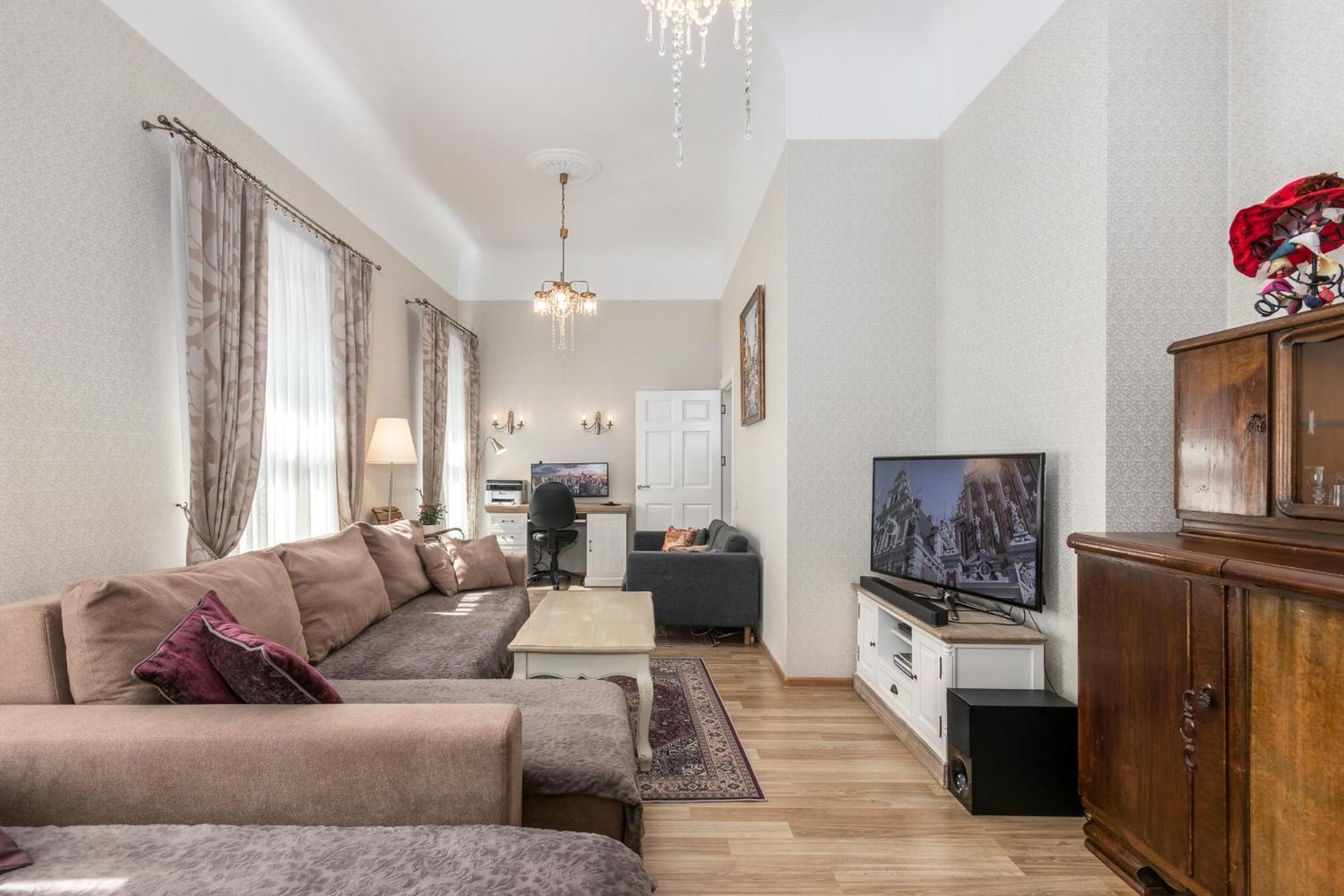 Elegant Apartment In Historical Centre & Free Locked Parking Riga Exterior foto